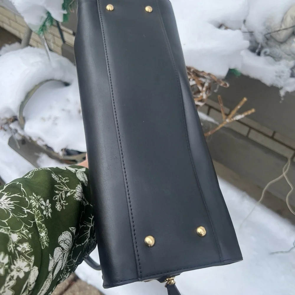 Lodis sleek black